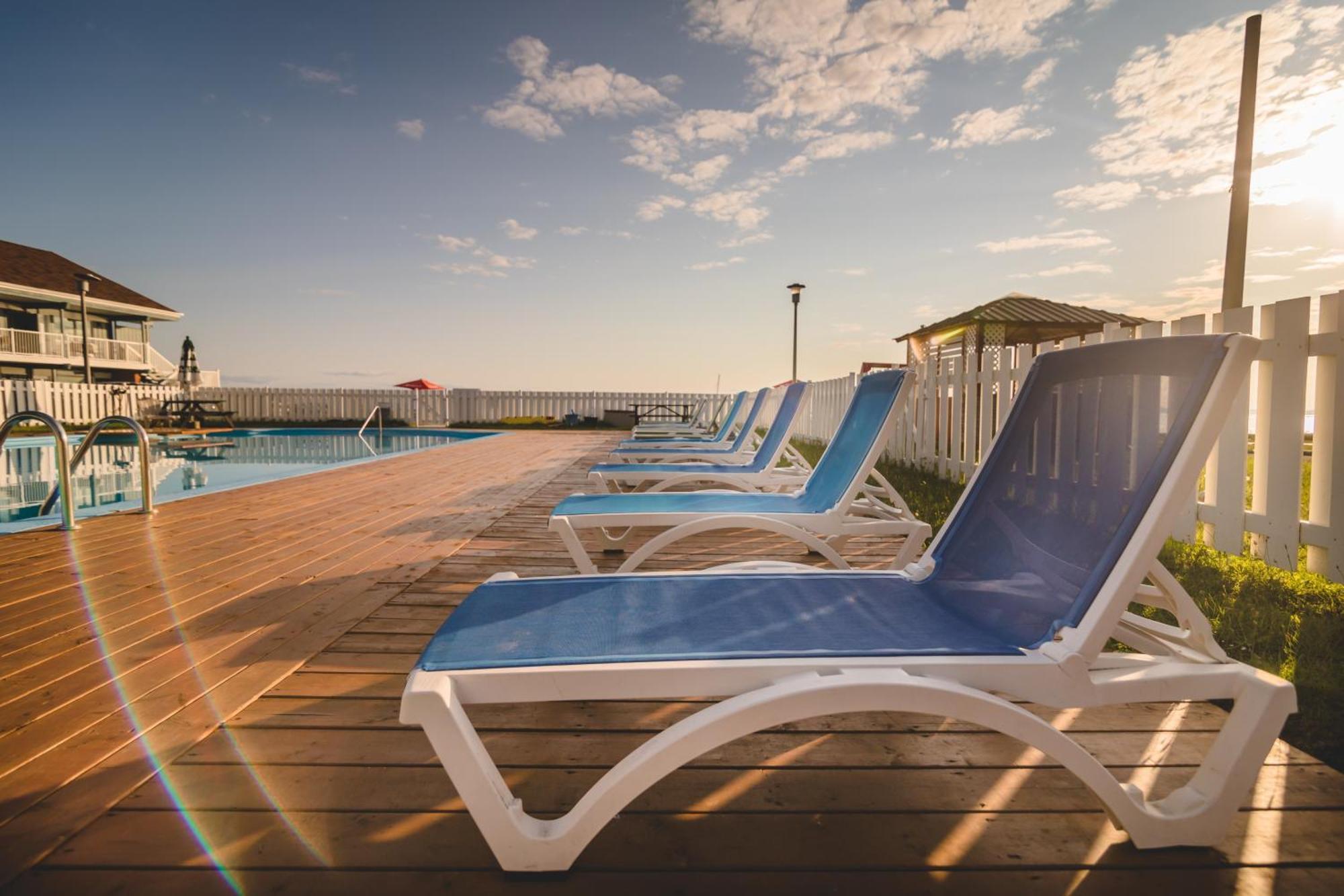 Riotel Carleton-Sur-Mer Ngoại thất bức ảnh