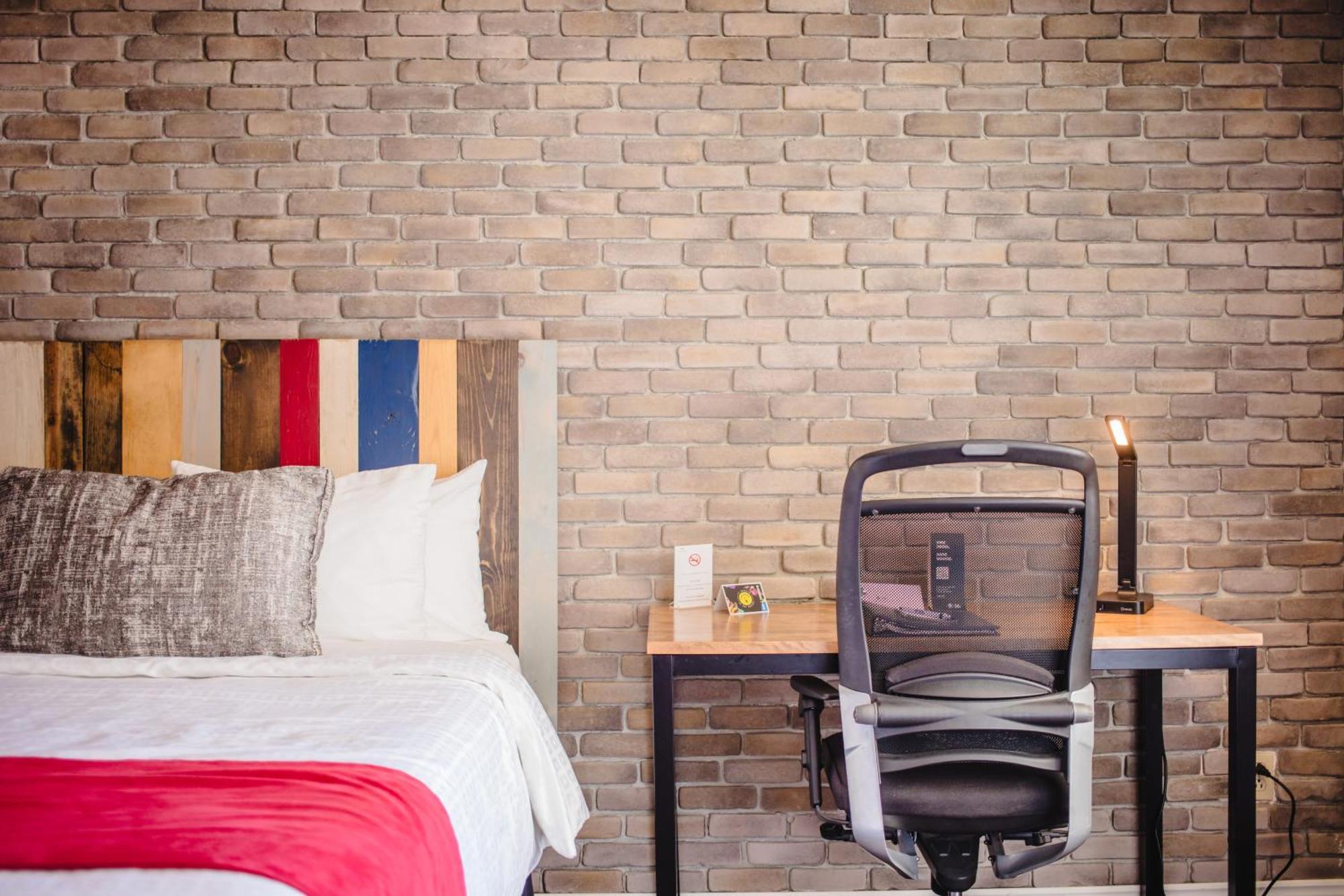 Riotel Carleton-Sur-Mer Ngoại thất bức ảnh