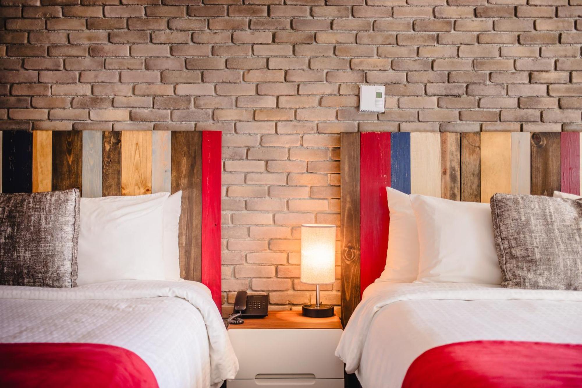 Riotel Carleton-Sur-Mer Ngoại thất bức ảnh